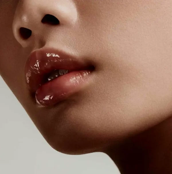 Vanilla Lips Moisturizing Lip Balm, Nourishing Lip Treatment